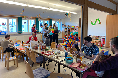 Neu im Familienzentrum... Papa-Kind-Stammtisch...