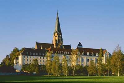 Wandergruppe trifft sich...  Am 06.11.2025 Wanderung und Besuch des Klosterdorfs St. Ottilien...